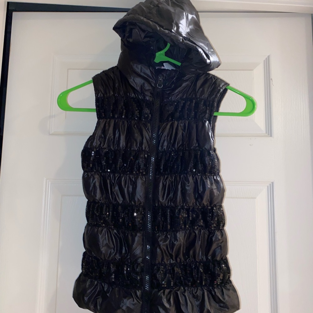 Girls Hooded, Sleeveless Puffer Vest